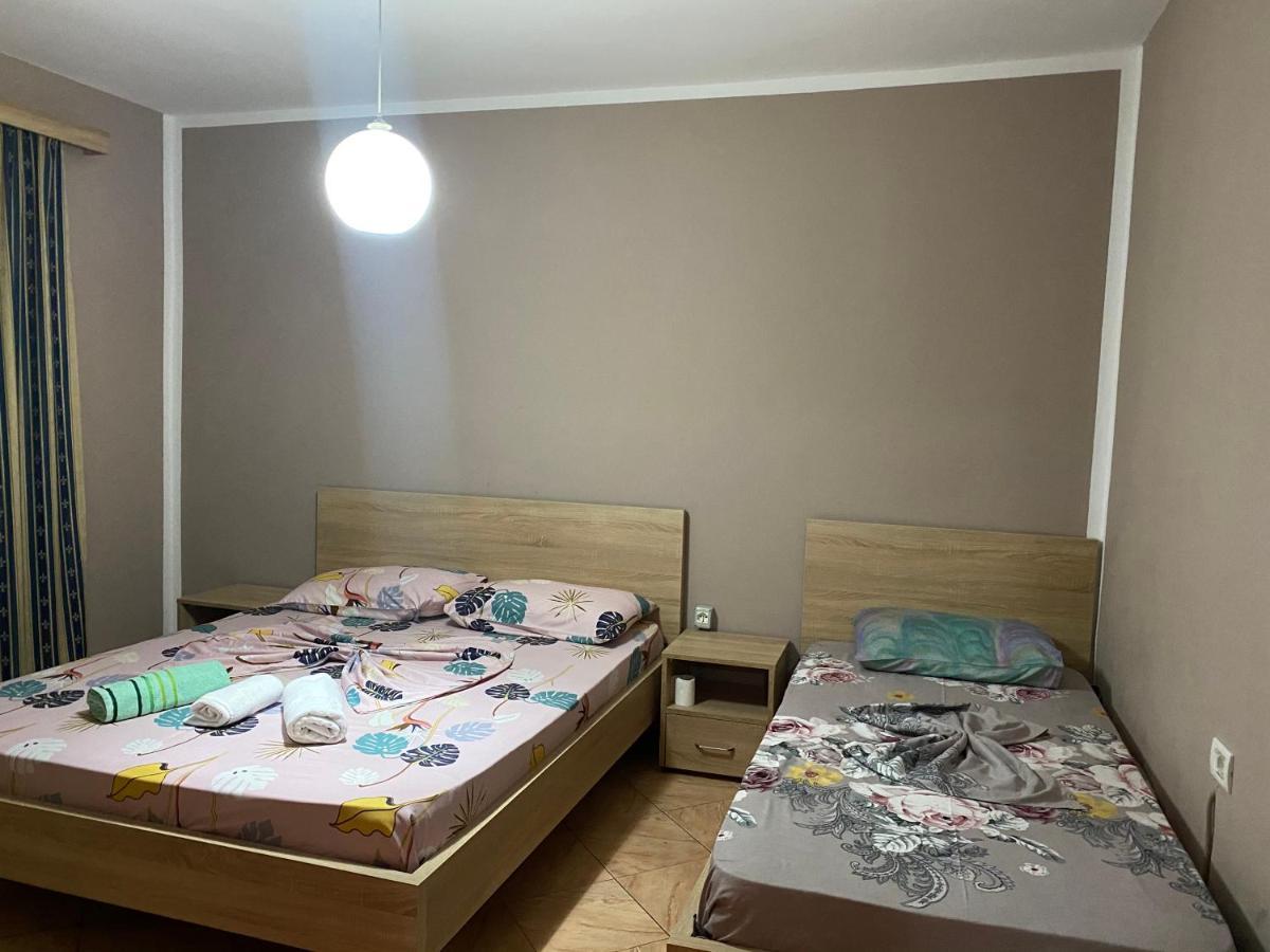 Guesthouse Sense Tirana Exterior photo